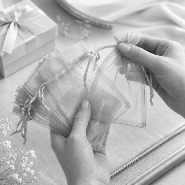 50 Organza 7cm × 9cm Bags in White, Black, Gold, Silver, Black and Red - Image 30