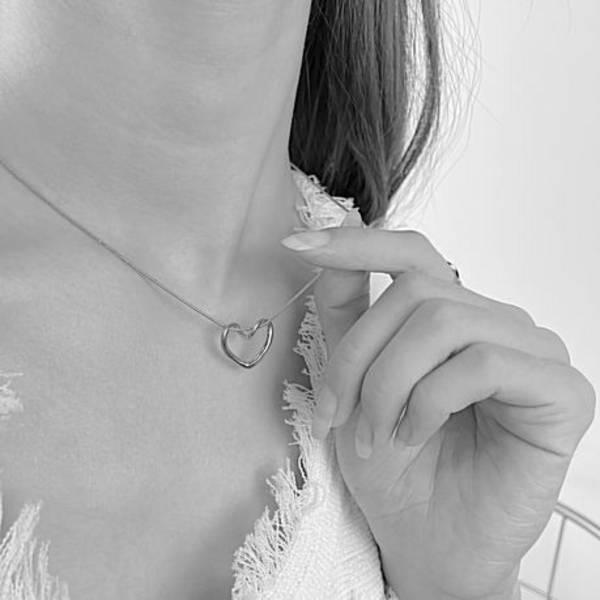 Love at First Sight: The Elegant Hollow Heart Pendant - Image 18