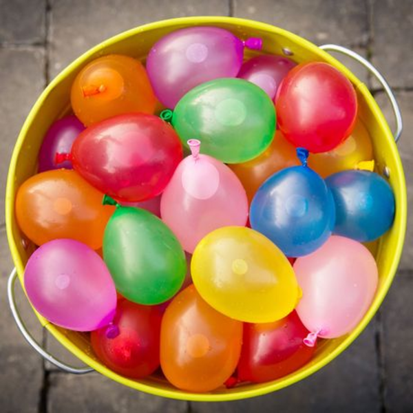 Splash Into Summer Fun: 259 Self-Sealing Water Balloons!
