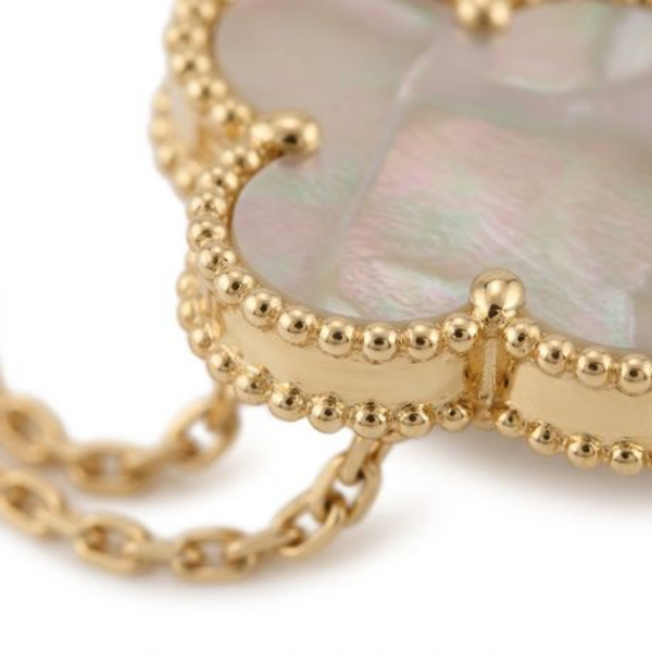 Four Leaf Clover - Van Cleef Pendant Necklace - Luck in Bloom