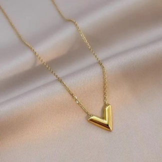 Timeless Chic: Minimalist V-Shaped Interlinking Elegant Pendant Necklace - Gold