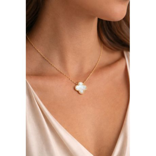 Four Leaf Clover - Van Cleef Pendant Necklace - Luck in Bloom - Image 16