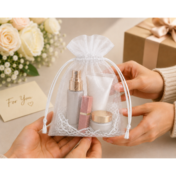 50 Organza 13cm x 18cm Bags in White, Black, Gold, Silver, Black and Red - Image 23