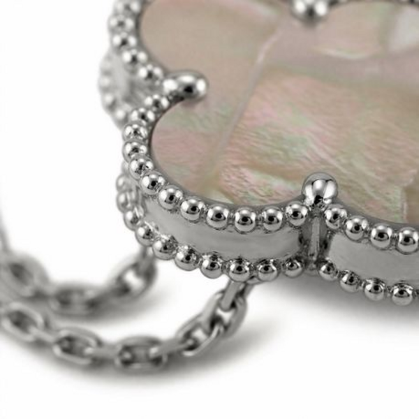 Four Leaf Clover - Van Cleef Pendant Necklace - Luck in Bloom - Image 14