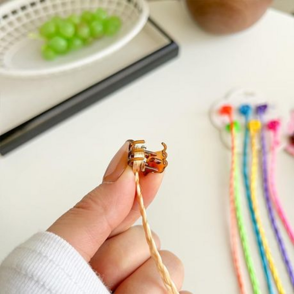 Hair-Raising Fun Gifts / Prizes: 12 Colorful Clip-On Hair Extensions! - Image 3