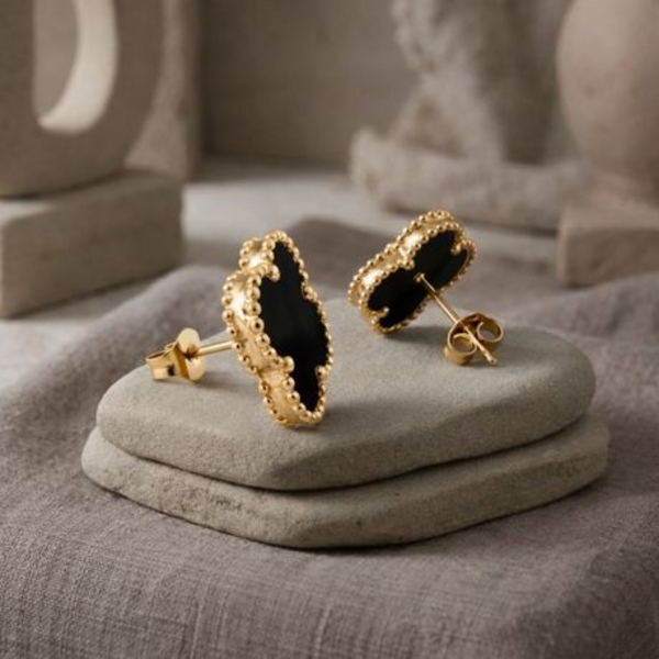 Elevate your style with timeless Vintage Alhambra Earringse. - Image 5