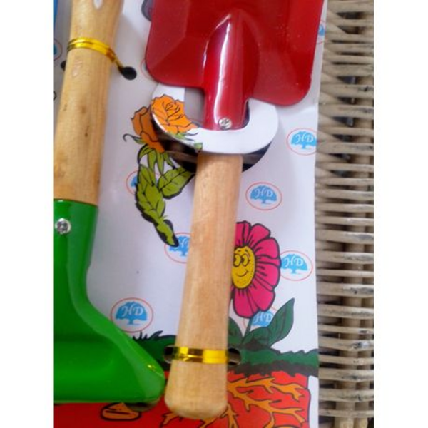Kids Gardening Tools - Image 3