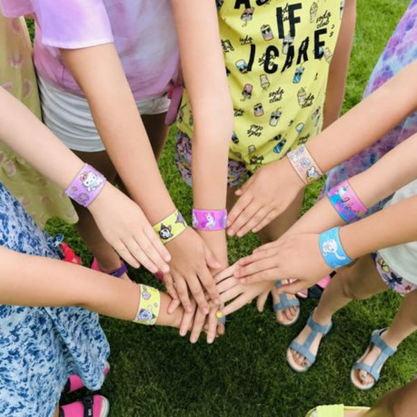 30 Emoji & Unicorn Snap Wristbands - Image 17