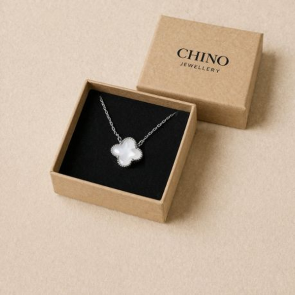 Four Leaf Clover - Van Cleef Pendant Necklace - Luck in Bloom - Image 11