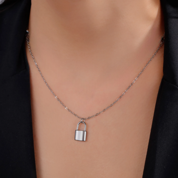 Lock Down Your Look (Literally): The Padlock Pendant Necklace That Shines! - Silver - Image 7